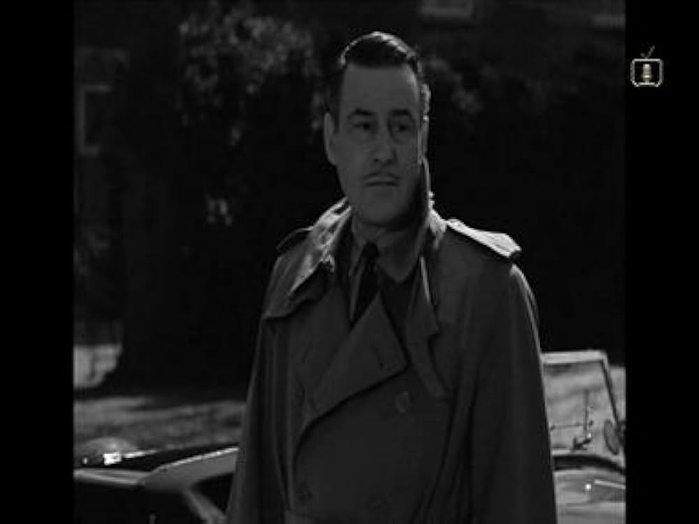 血のオレンジドレスの画像