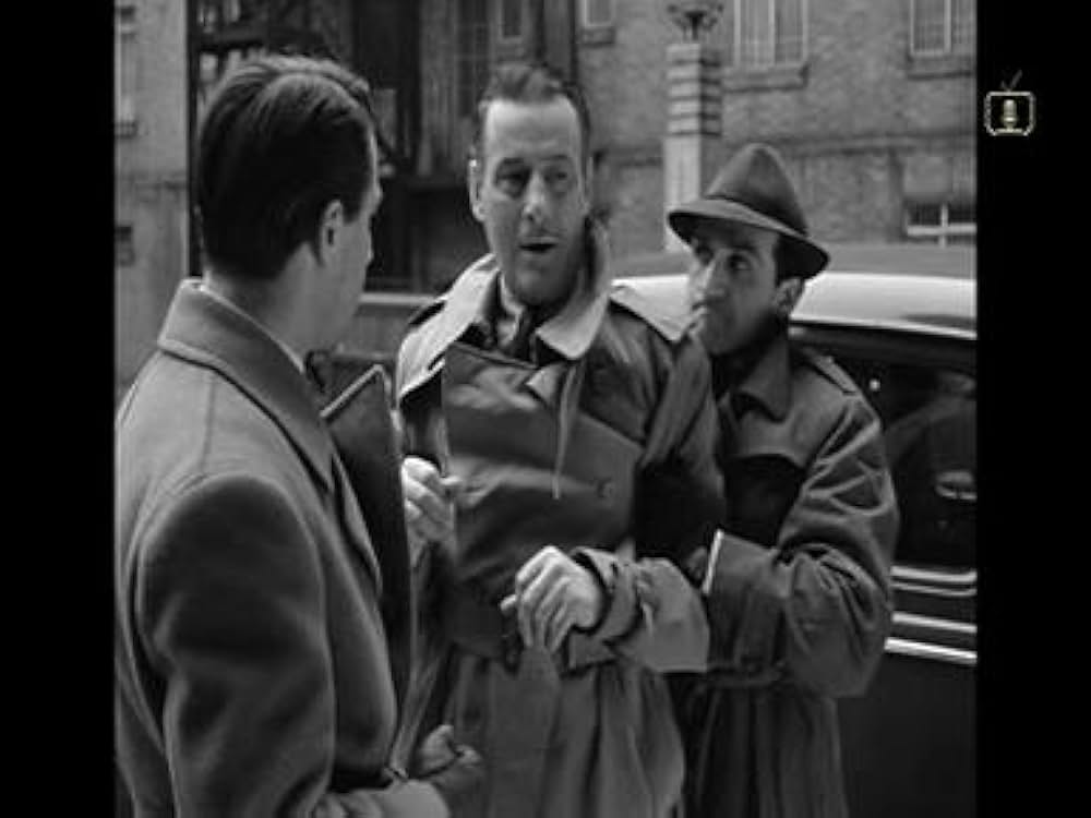 血のオレンジドレスの画像