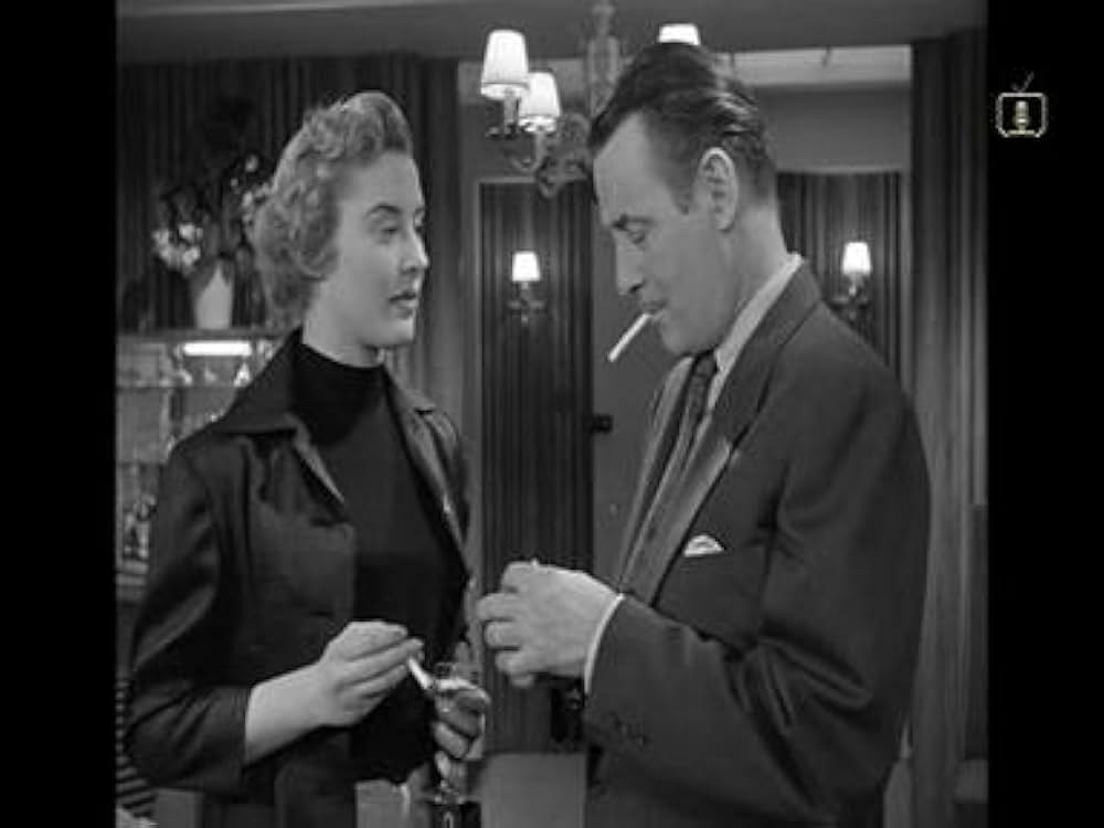 血のオレンジドレスの画像