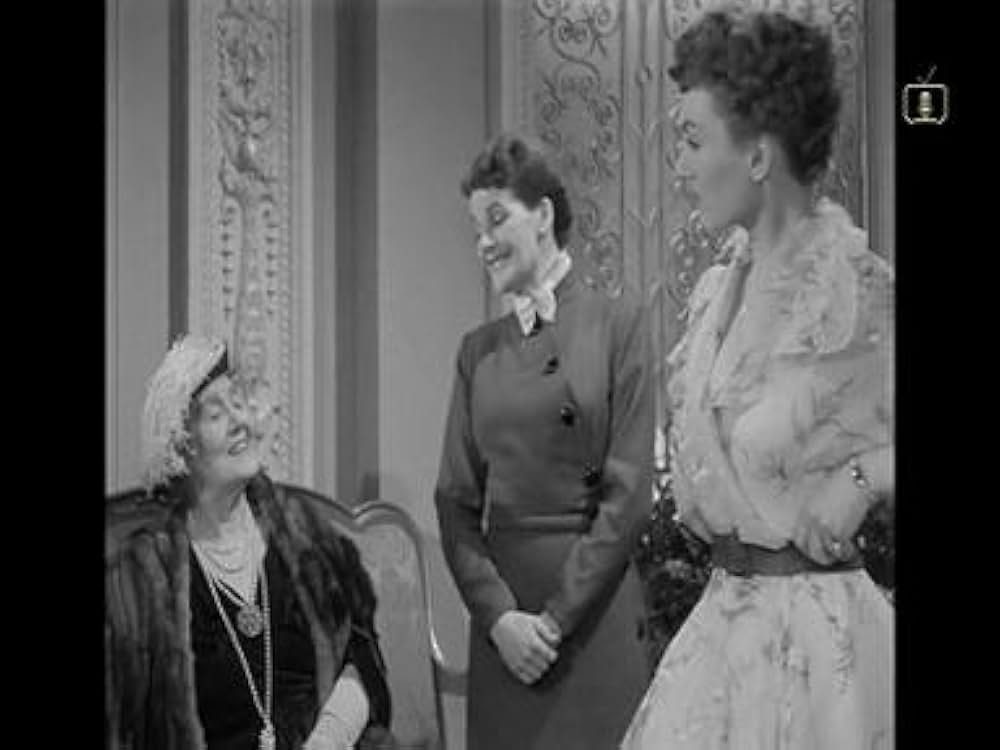 血のオレンジドレスの画像