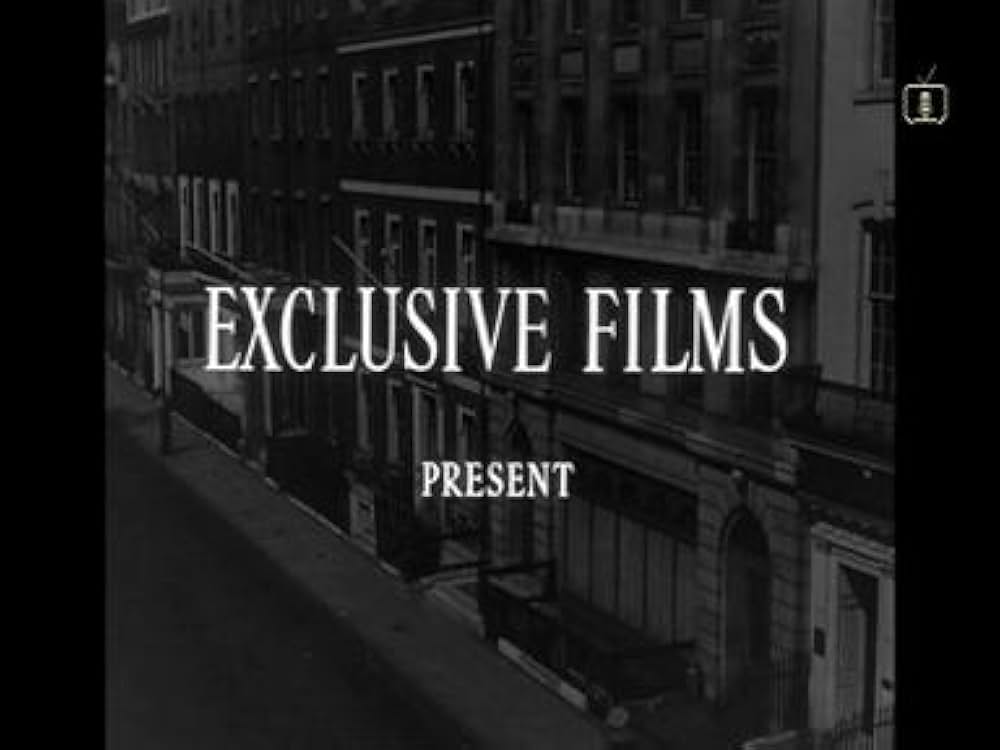 血のオレンジドレスの画像