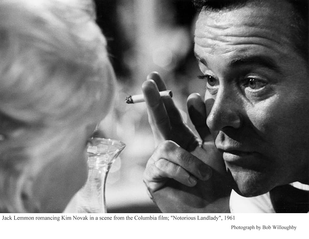 悪名高き女の画像