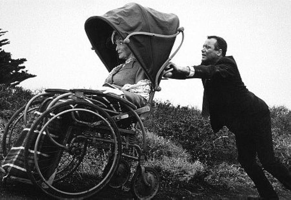 悪名高き女の画像