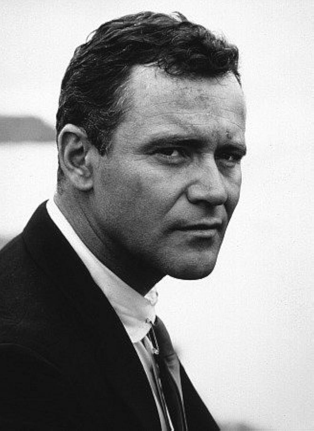 悪名高き女の画像