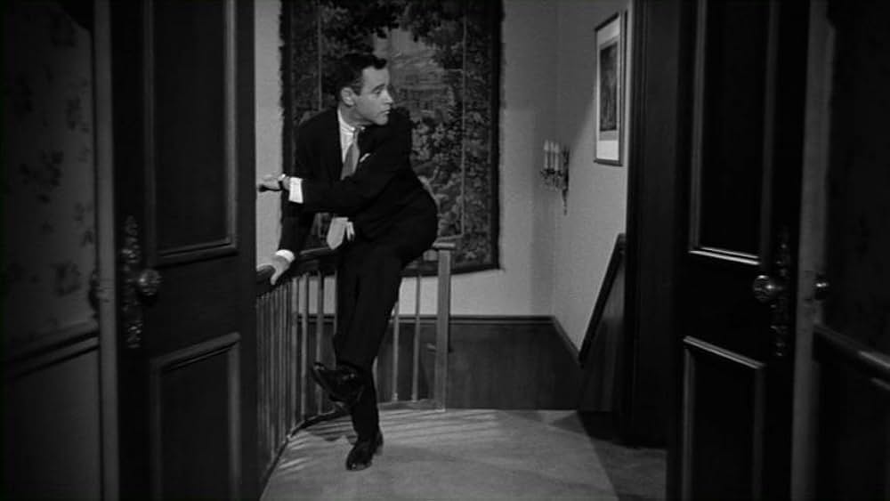 悪名高き女の画像