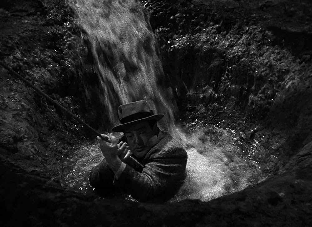 凸凹殺人ホテルの画像