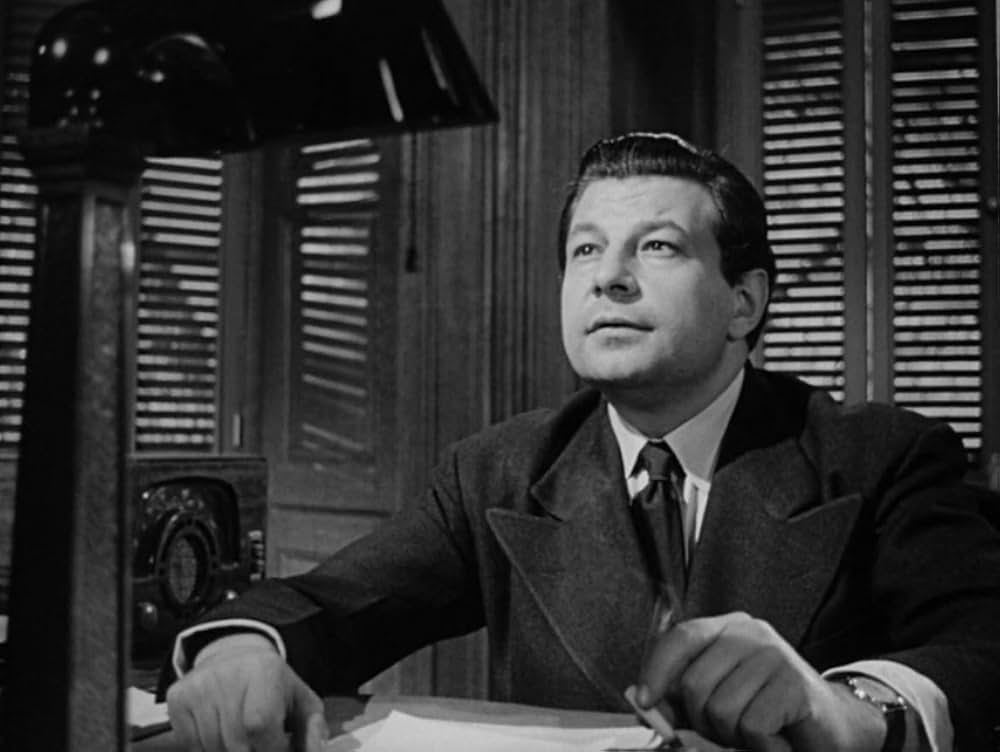 鉄のカーテンの画像