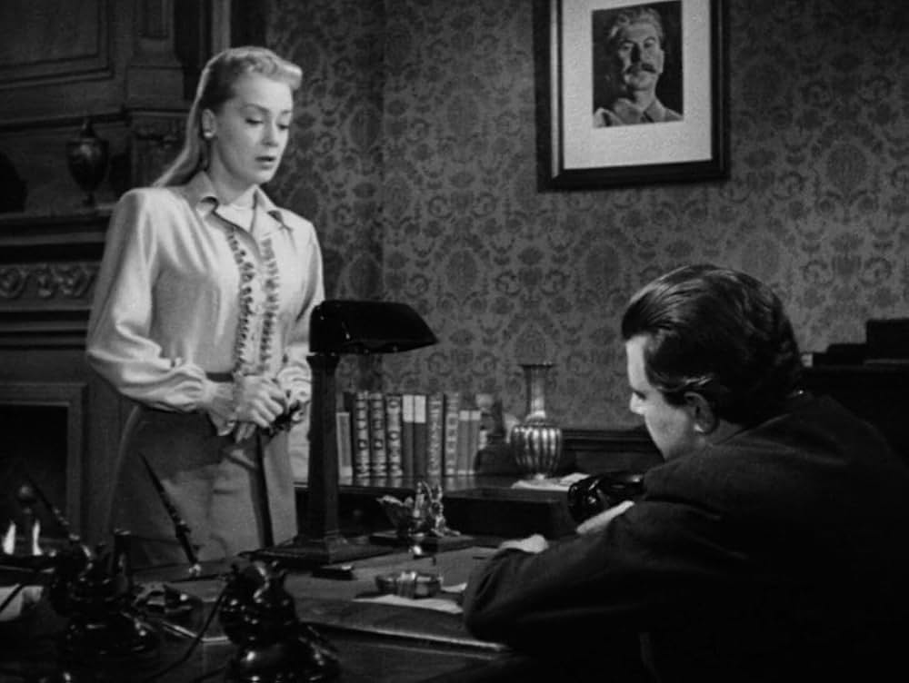 鉄のカーテンの画像