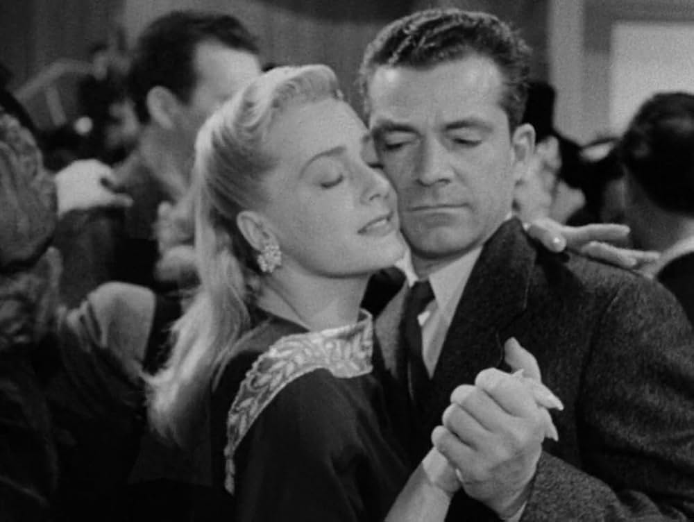 鉄のカーテンの画像