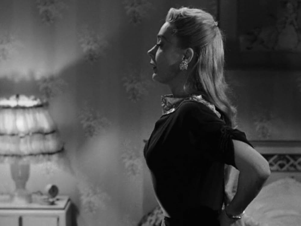 鉄のカーテンの画像