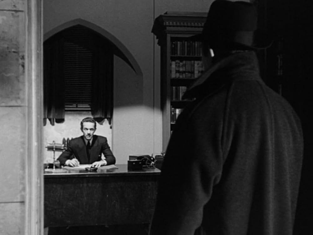 鉄のカーテンの画像