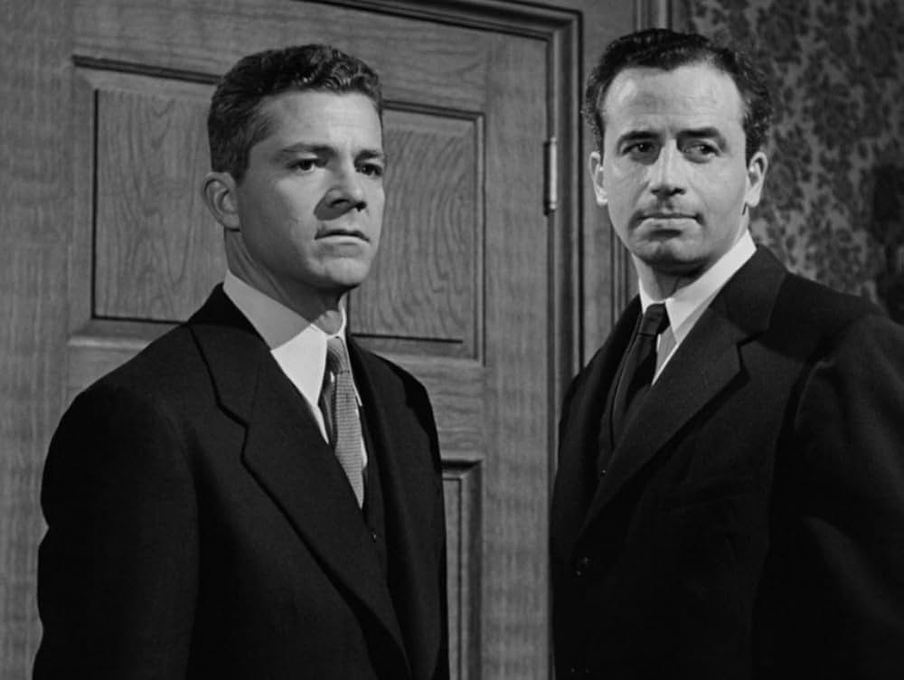 鉄のカーテンの画像