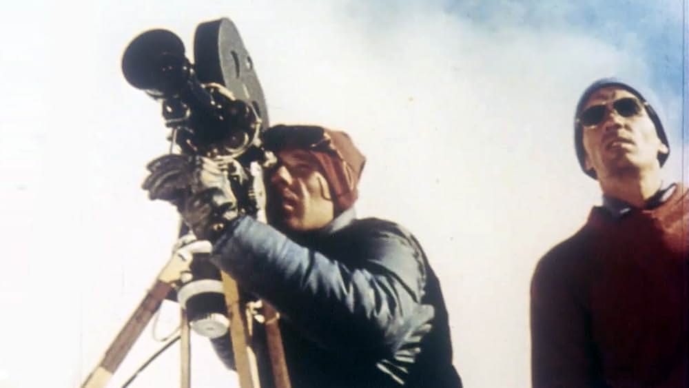 アルピニスト・岩壁に登るの写真