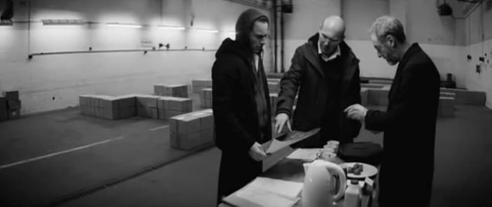 暗闇の金庫の画像