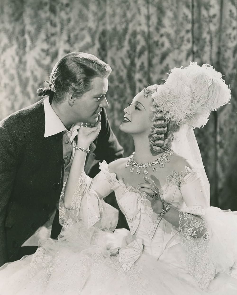 ニュウ・ムウンの画像