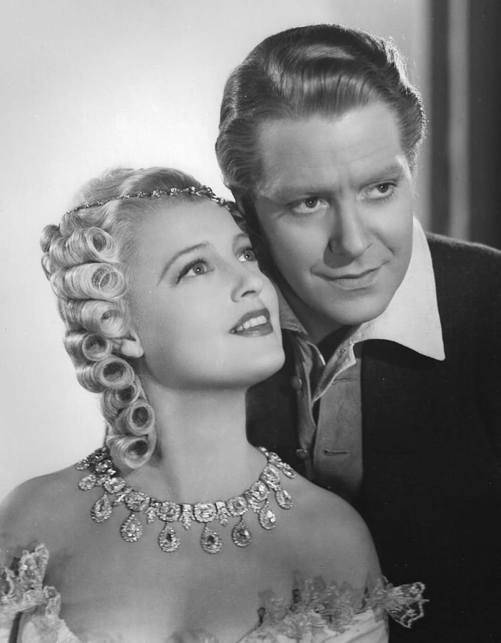 ニュウ・ムウンの画像