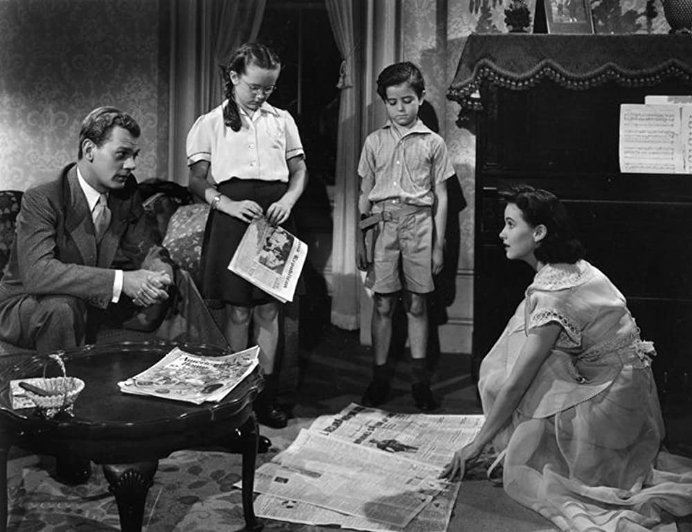 「疑惑の影」ジョセフ・コットン & Charles Bates & Edna May Wonacott & テレサ・ライトの画像