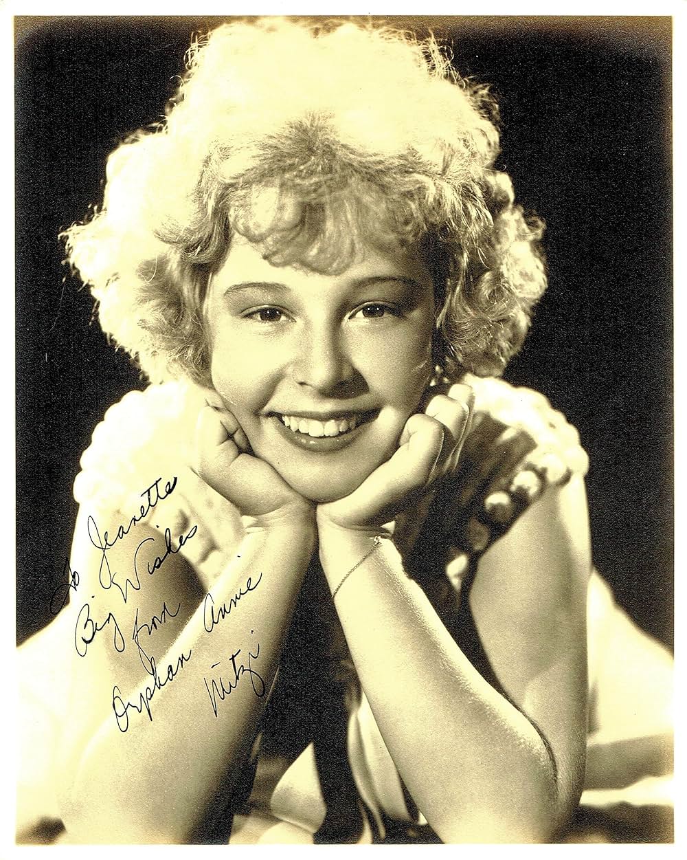 可愛いアンニーの画像