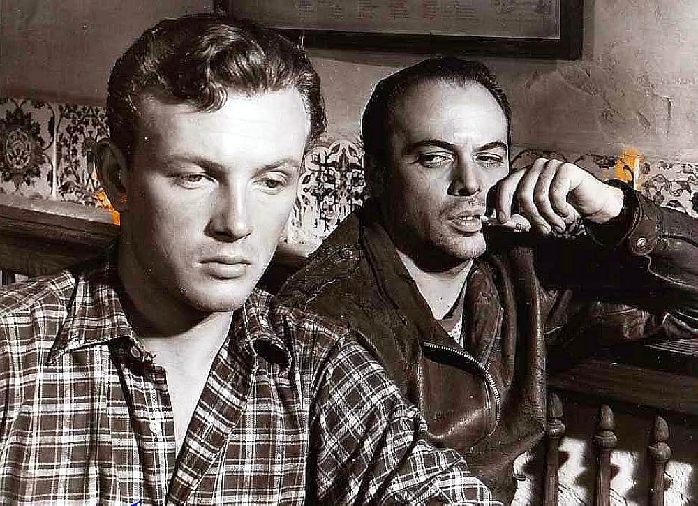 黄金の龍の画像