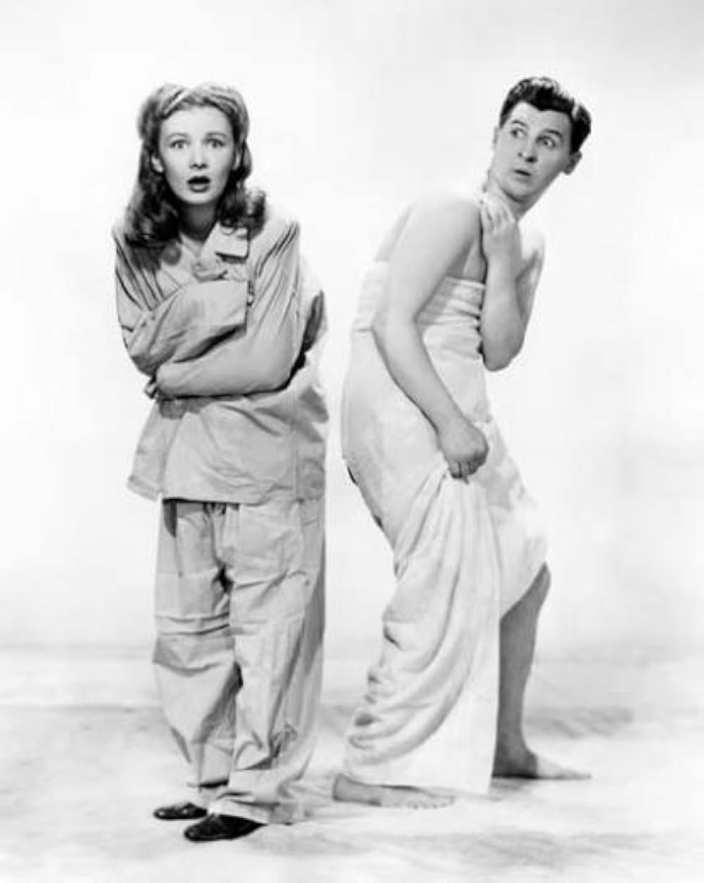 頓馬と金髪娘の画像