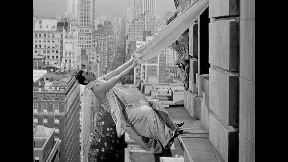 頓馬と金髪娘の画像