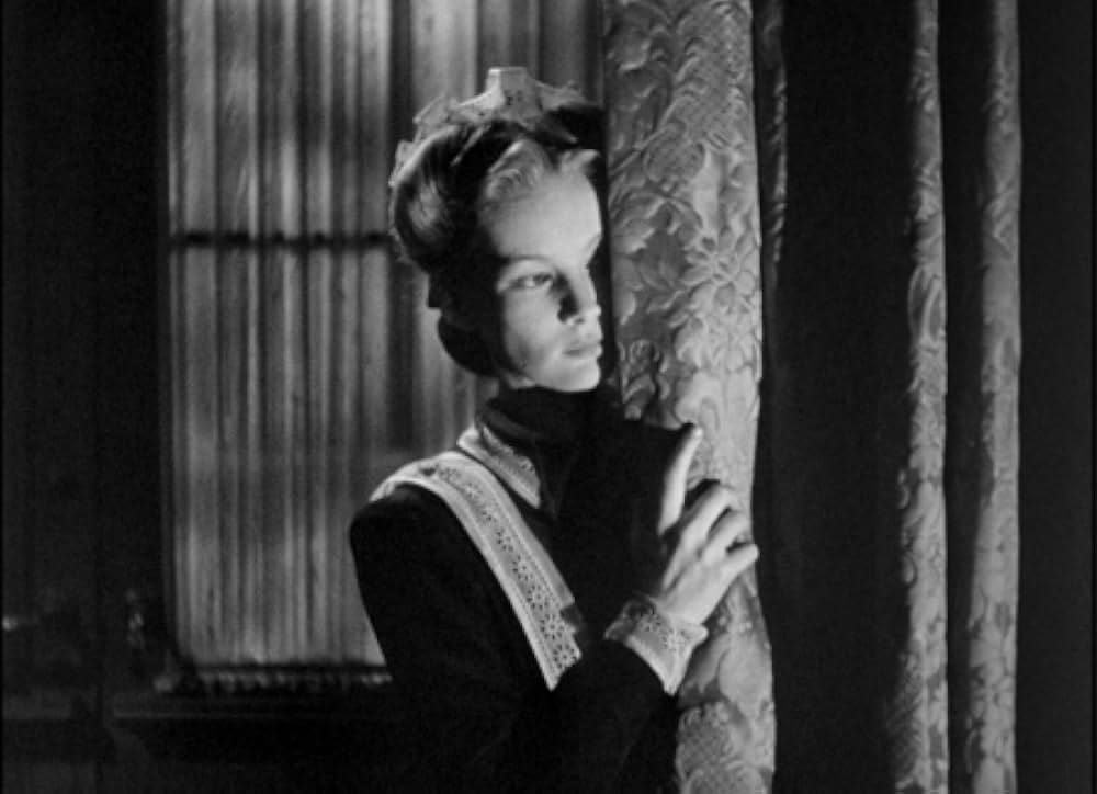 頓馬と金髪娘の画像