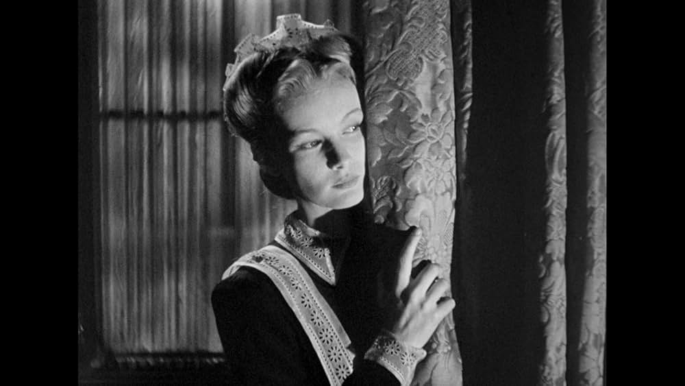 頓馬と金髪娘の画像