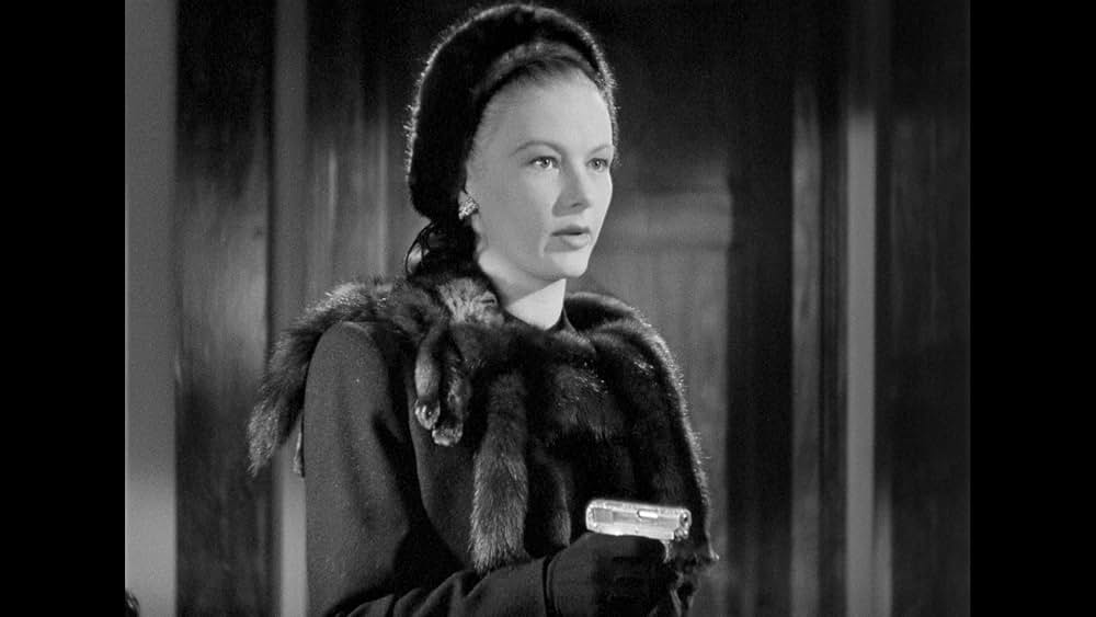 頓馬と金髪娘の画像