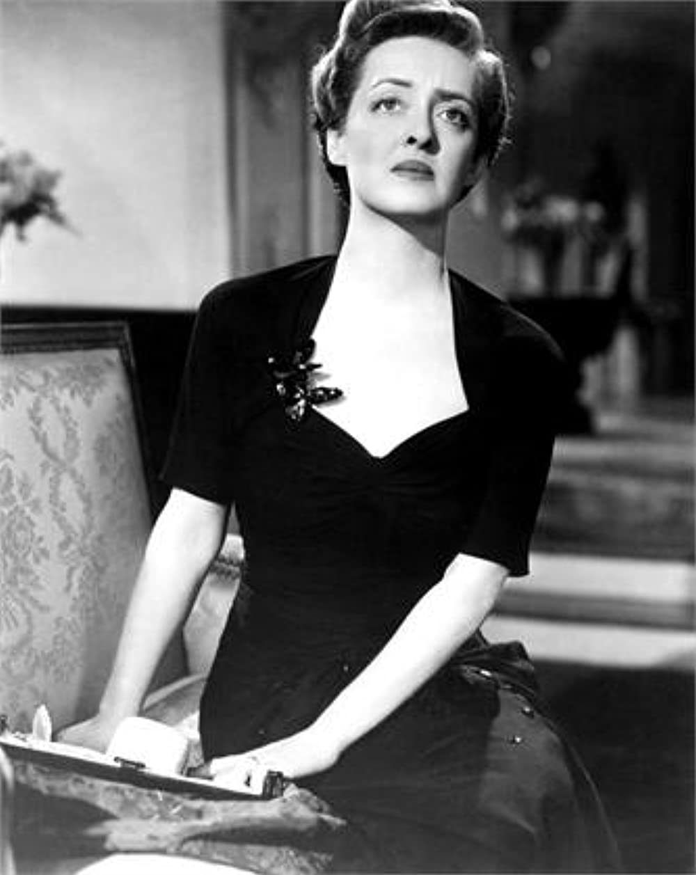 「ラインの監視」ベティ・デイビスの画像