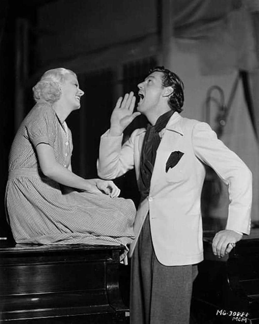 春の火遊びの画像