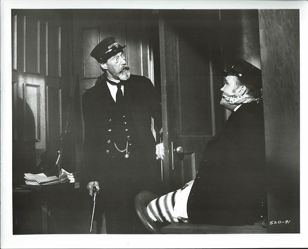 悪党谷の二人の画像