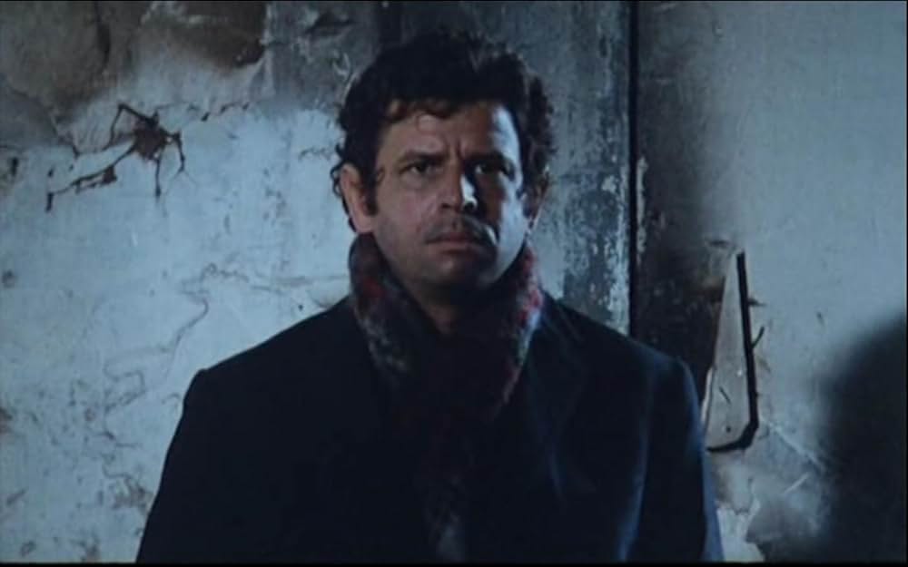 赤いポスターの画像