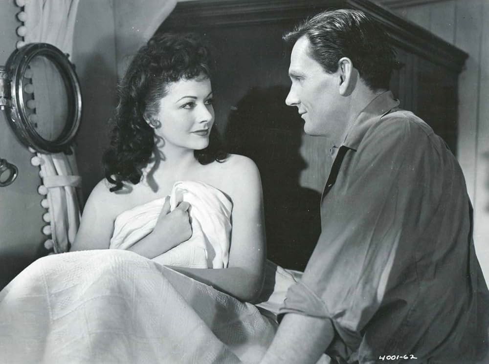 嵐に叛く女の画像