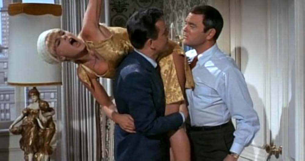 彼女の不道徳な夢の画像