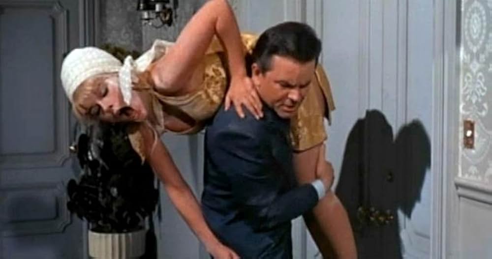 彼女の不道徳な夢の画像