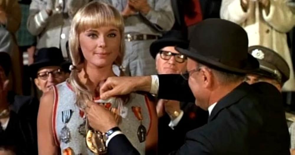 彼女の不道徳な夢の画像