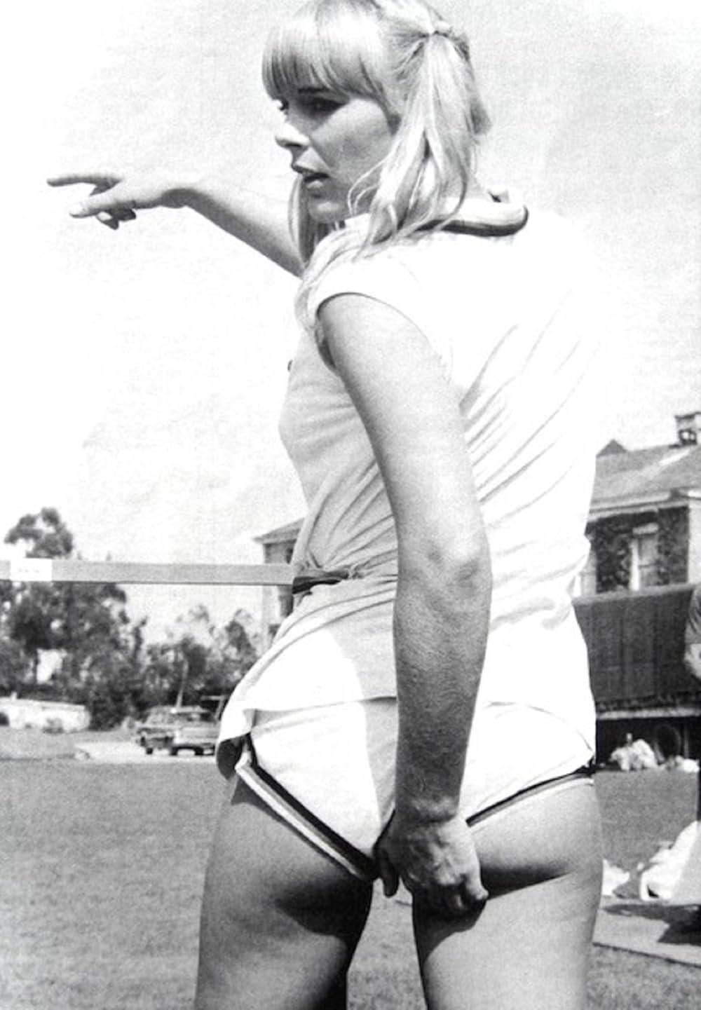 彼女の不道徳な夢の画像