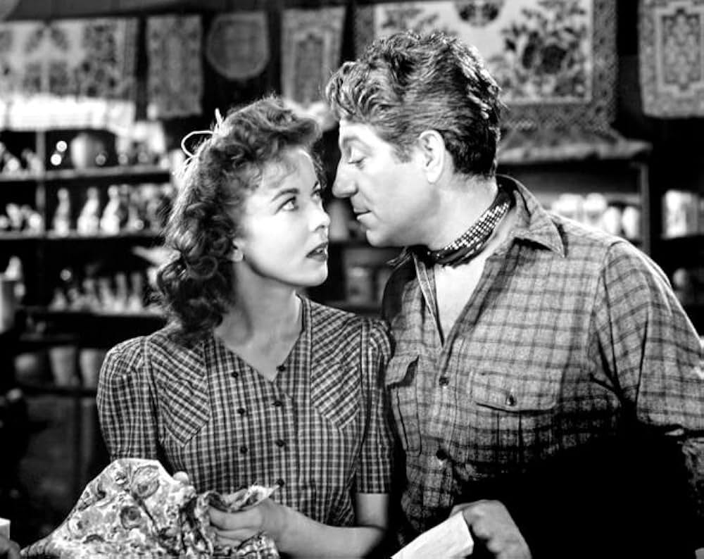 「夜霧の港」の画像