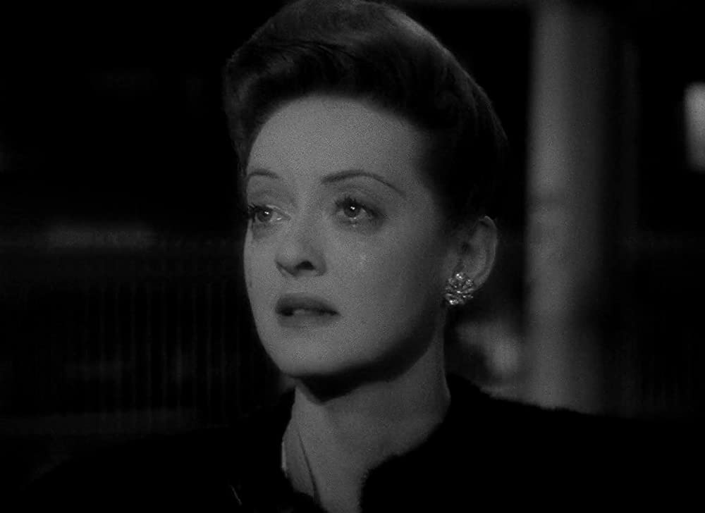 「情熱の航路」ベティ・デイビスの画像