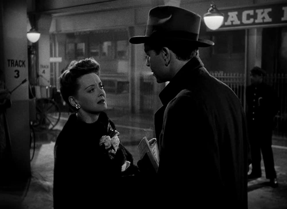 「情熱の航路」ベティ・デイビス & ポール・ヘンリードの画像