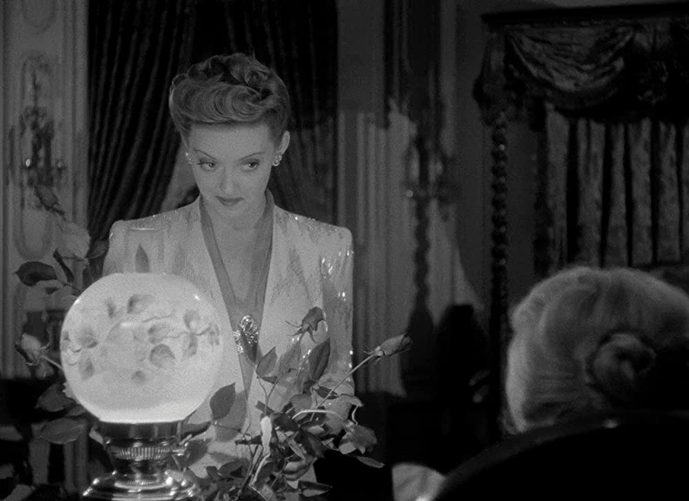 「情熱の航路」ベティ・デイビス & グラディス・クーパーの画像