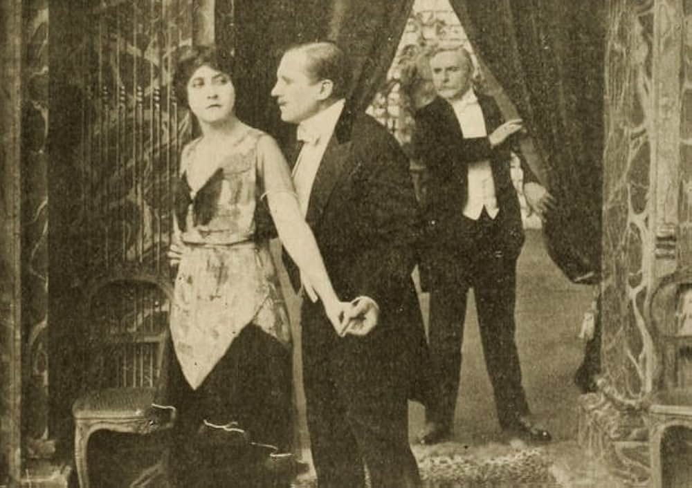 空蝉／ローラの画像