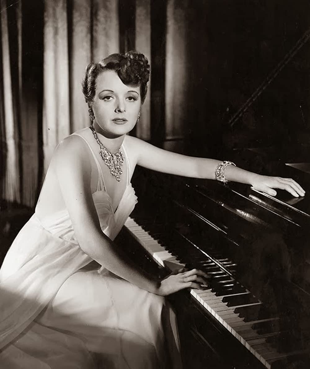 「偉大な嘘」メアリー・アスターの画像