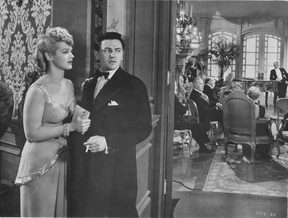 黒い足音の画像