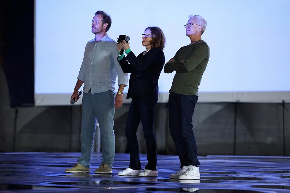 野生の島のロズの画像