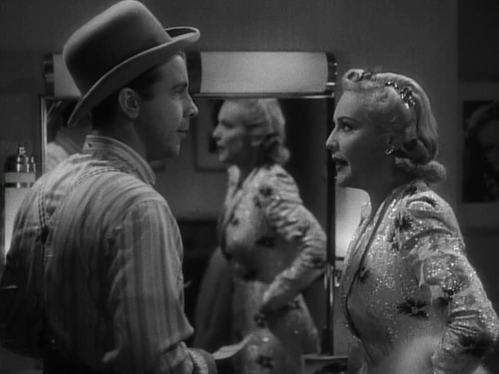 陽気な街の画像