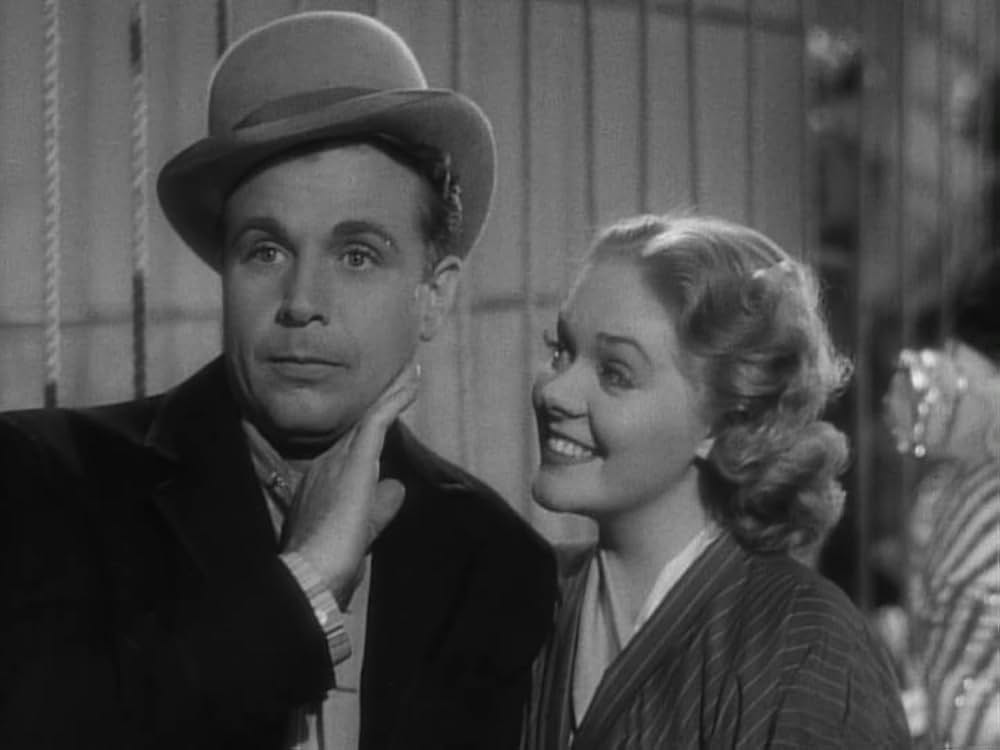 陽気な街の画像