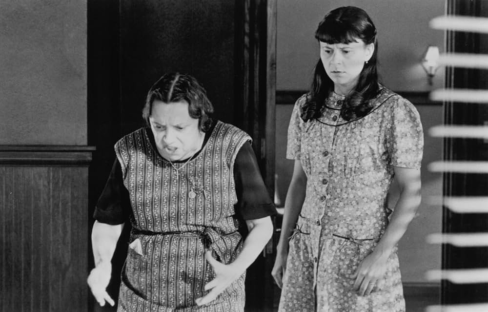 Household Saints（原題）の画像