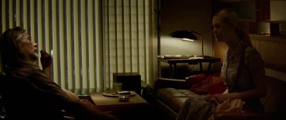 LOW DOWN ロウダウンの画像