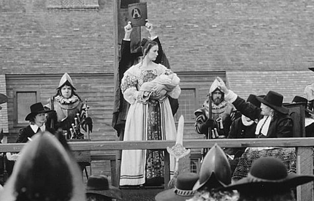 「スカーレット・レター」デミ・ムーア & ロバート・デュバルの画像